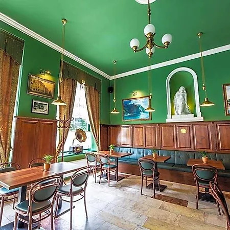 Grand Praha Hotel 4*