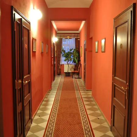 Hotel Grand Praha 4*
