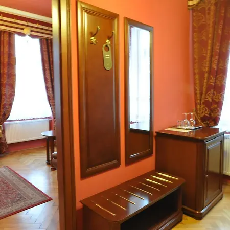 מלון Grand Praha Jičín