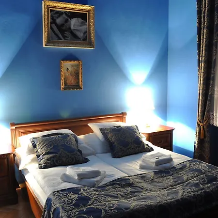 מלון Grand Praha 4*