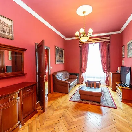 Grand Praha מלון