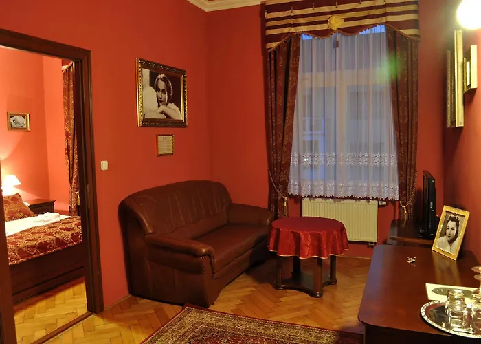 Grand Praha מלון 4*