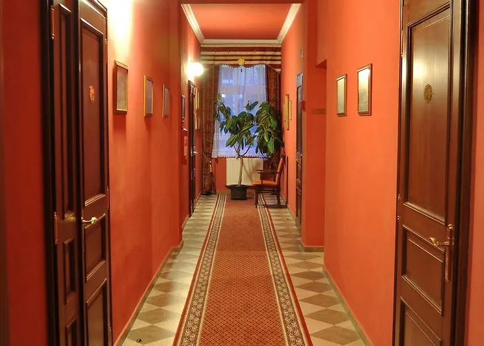 מלון Grand Praha Jičín