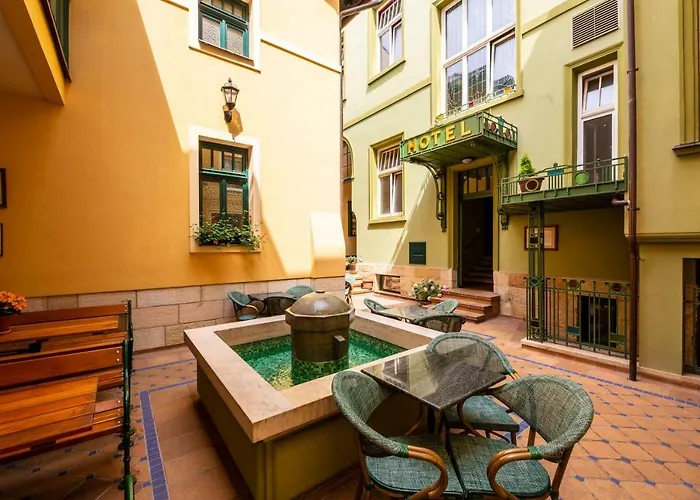 מלון Grand Praha 4*